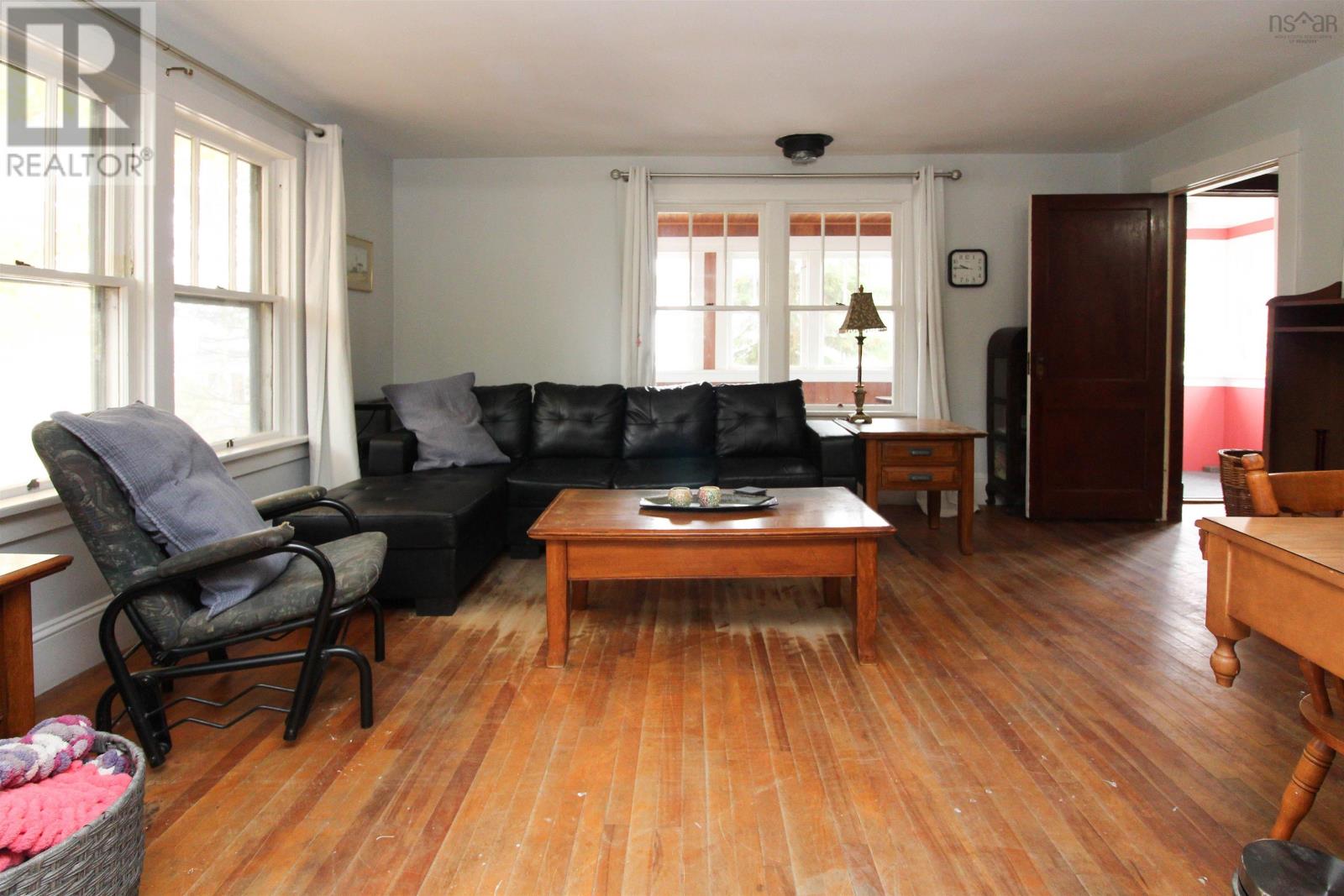 8 Belgrave Terrace, Truro, Nova Scotia  B2N 2G4 - Photo 5 - 202526134