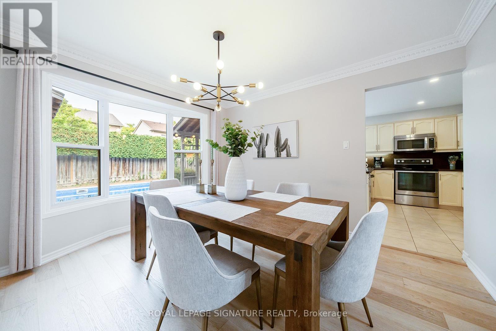 1239 Barnwood Square, Pickering, Ontario  L1X 1C6 - Photo 9 - E12509014