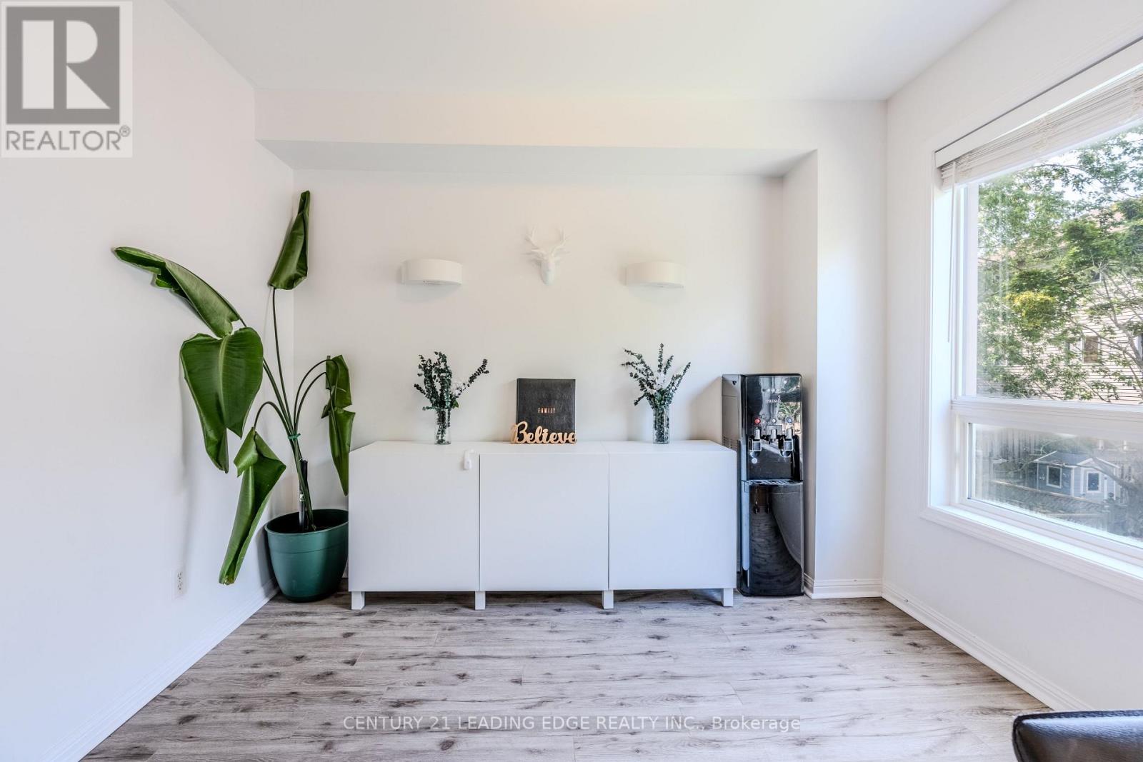 98 Aspen Park Way, Whitby, Ontario  L1N 9M6 - Photo 7 - E12509062