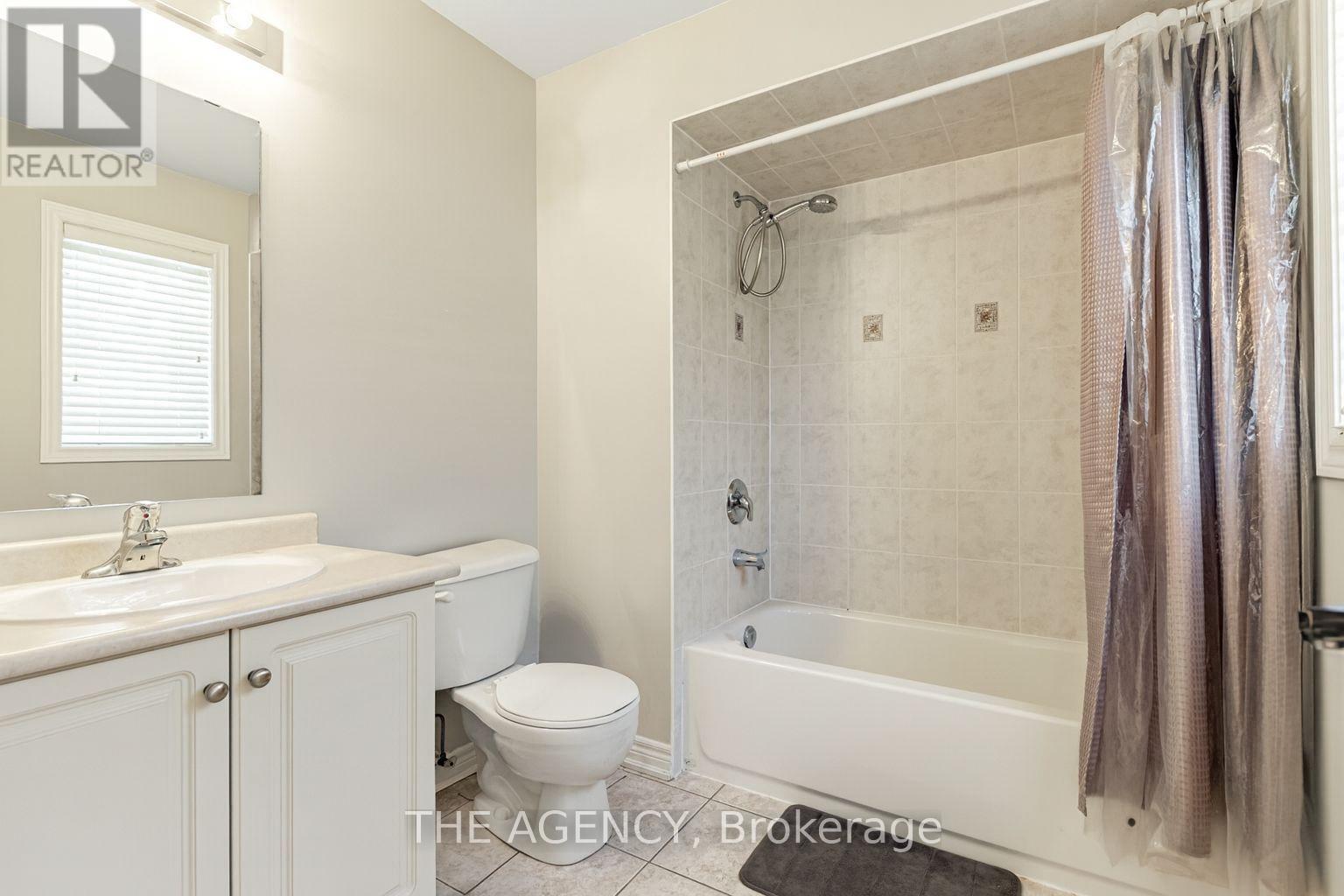 33 Ascalon Drive, Vaughan, Ontario  L6A 0M5 - Photo 22 - N12507386