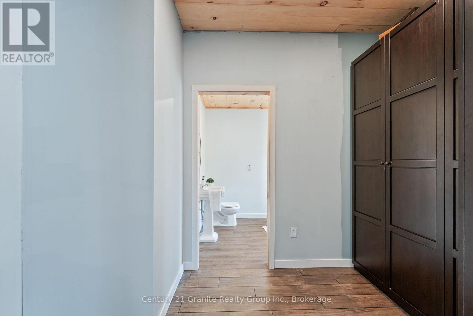 1126 Rice Road, Minden Hills, Ontario K0M 2K0 - Photo 30 - X12508336