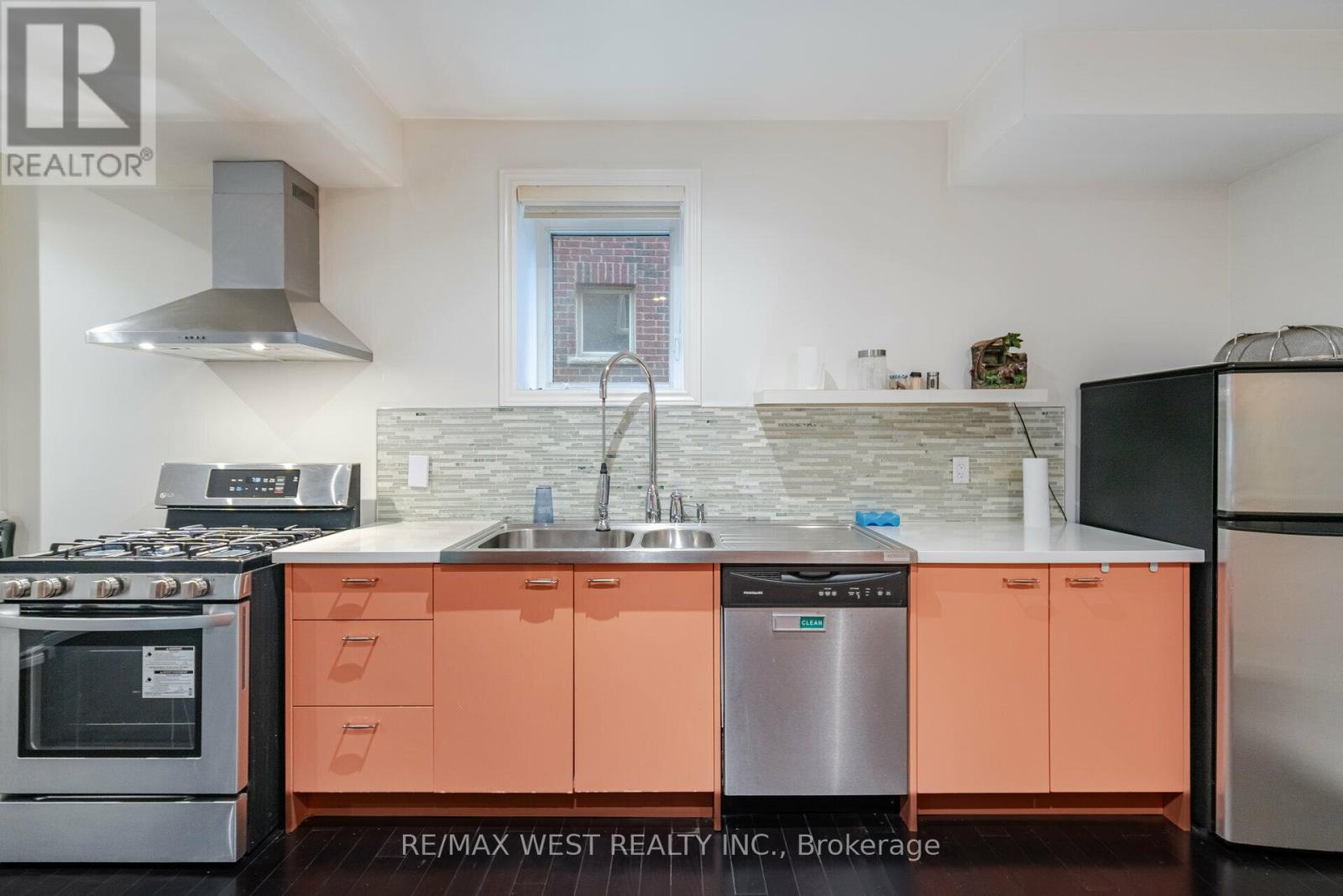 Bsmt - 92 Glengordon Crescent, Markham, Ontario  L6C 0K1 - Photo 11 - N12508928