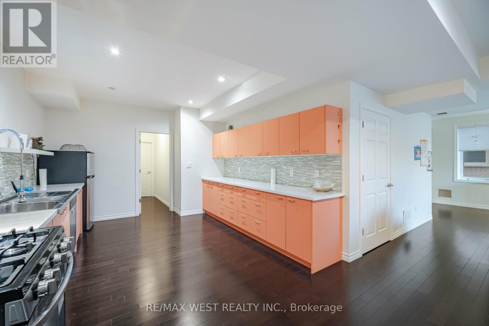 Bsmt - 92 Glengordon Crescent, Markham, Ontario  L6C 0K1 - Photo 7 - N12508928