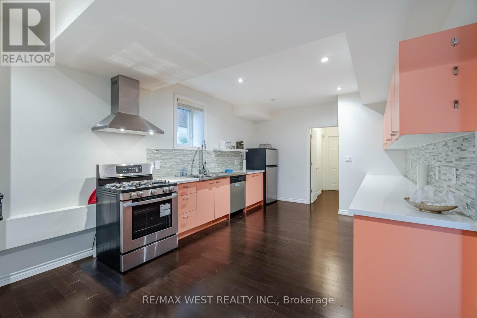 Bsmt - 92 Glengordon Crescent, Markham, Ontario  L6C 0K1 - Photo 9 - N12508928