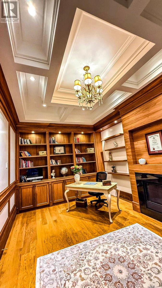 10 Yongeview Avenue, Richmond Hill, Ontario  L4C 7A4 - Photo 18 - N12508934