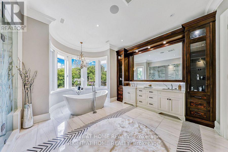 10 Yongeview Avenue, Richmond Hill, Ontario  L4C 7A4 - Photo 36 - N12508934