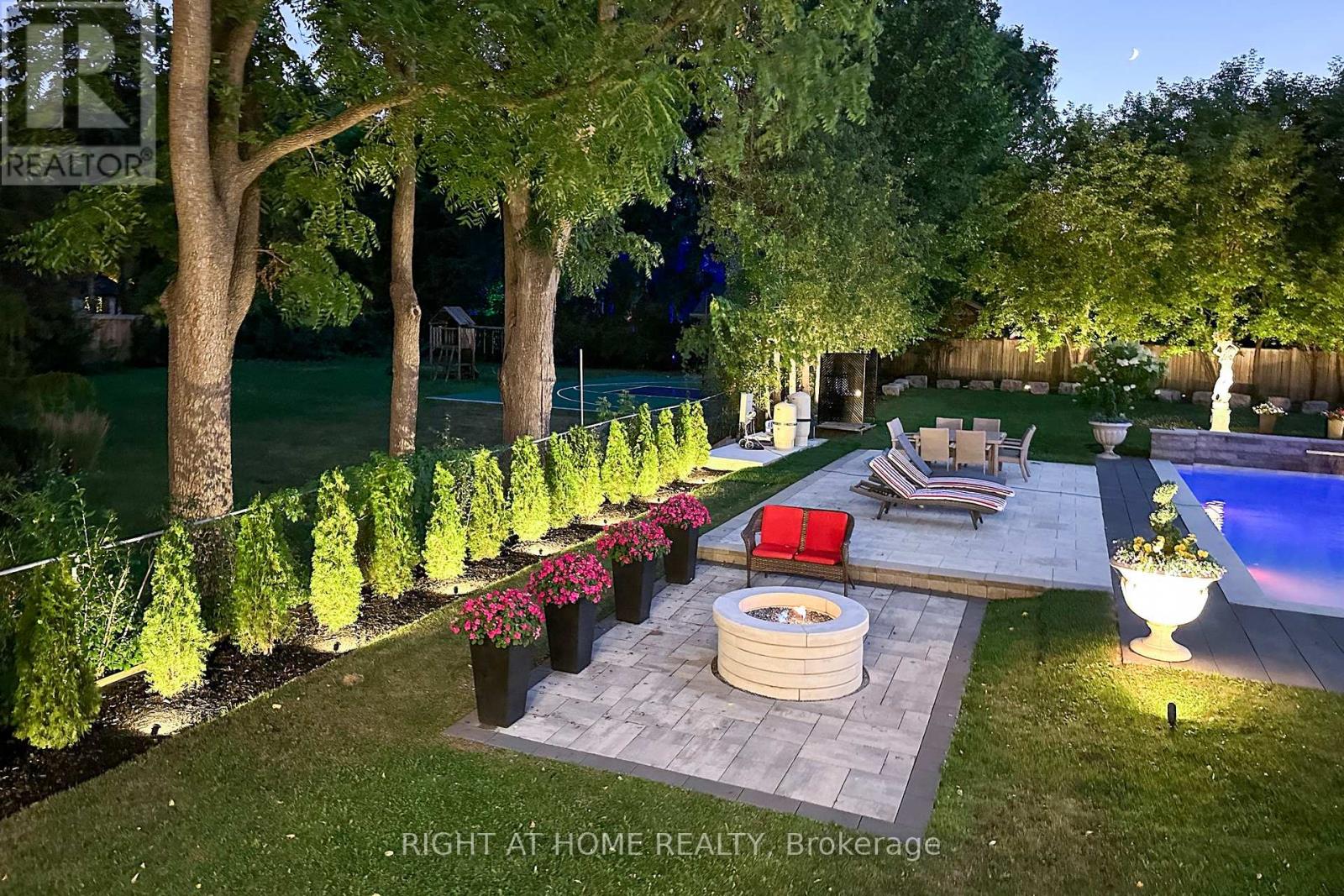 10 Yongeview Avenue, Richmond Hill, Ontario  L4C 7A4 - Photo 9 - N12508934