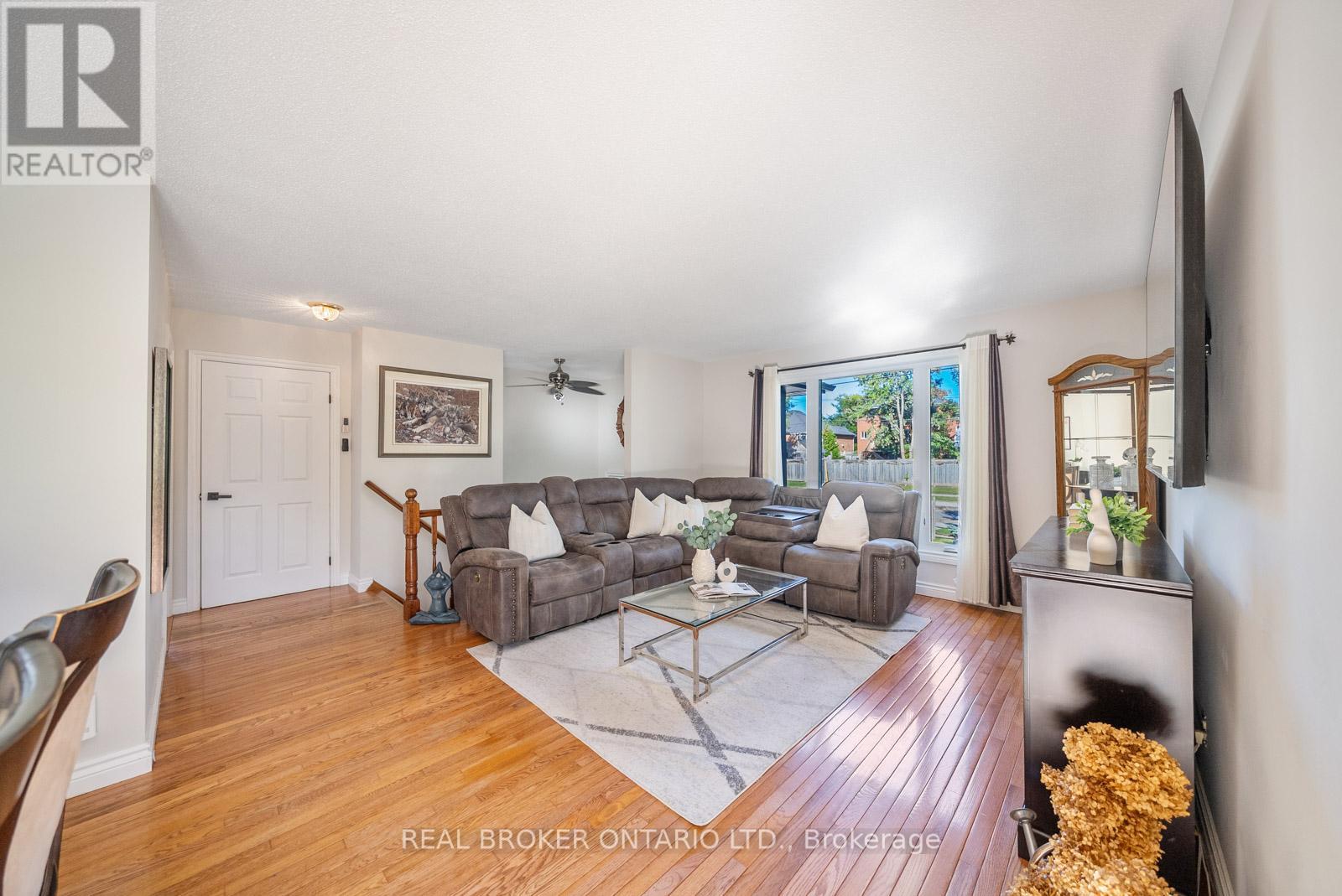 118 Patterson Street N, New Tecumseth (Beeton), Ontario  L0G 1A0 - Photo 4 - N12508992