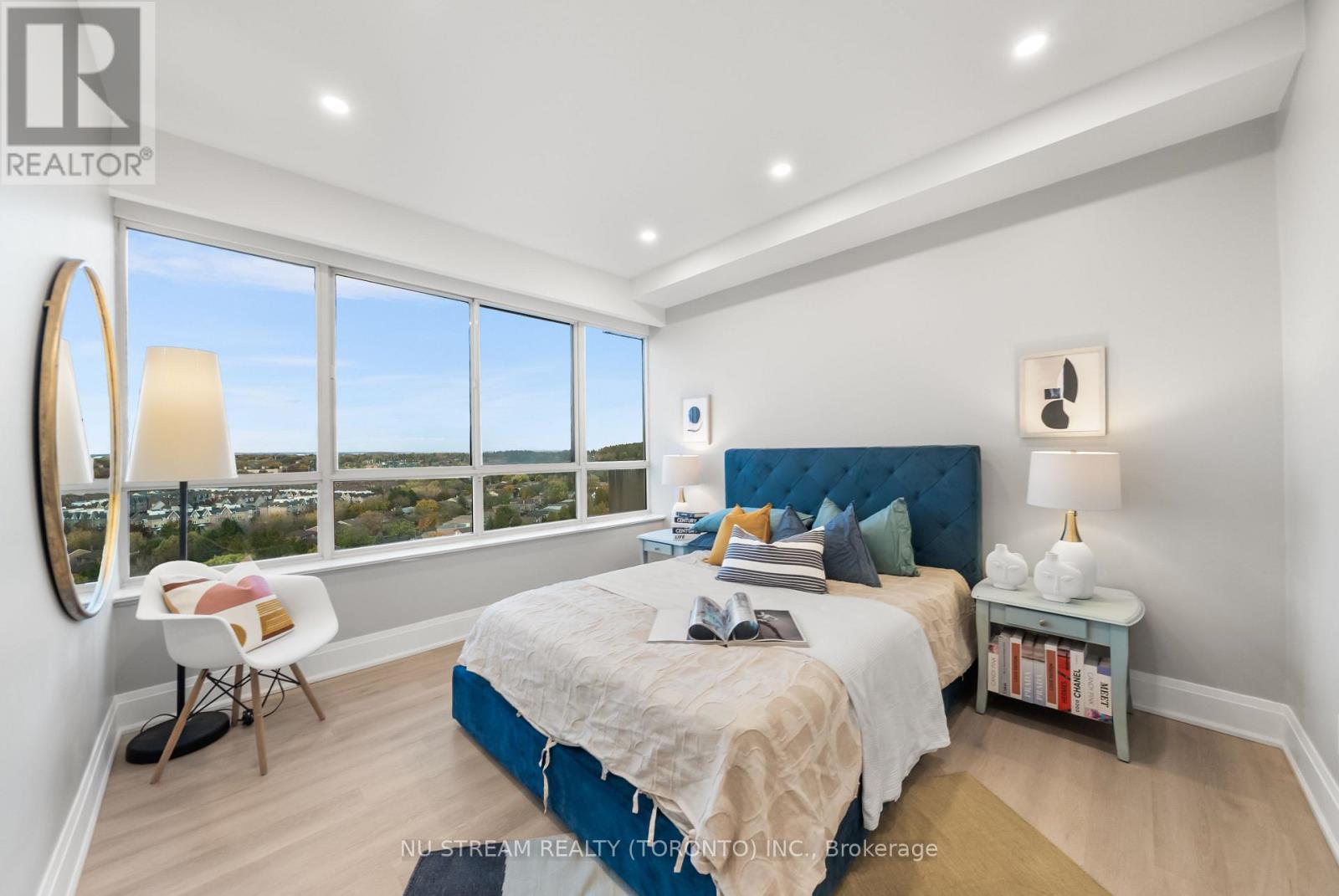 Ph3 - 33 Weldrick Road E, Richmond Hill, Ontario L4C 8W4 - Photo 16 - N12509052