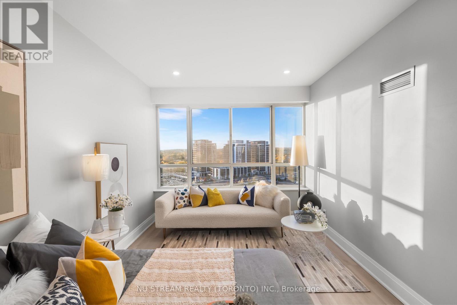 Ph3 - 33 Weldrick Road E, Richmond Hill, Ontario L4C 8W4 - Photo 18 - N12509052