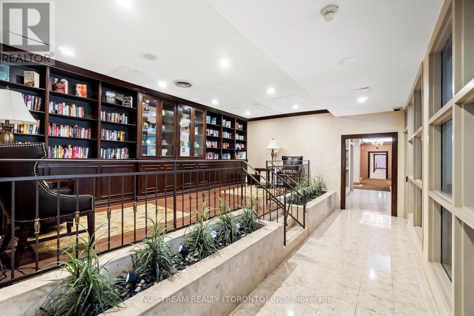 Ph3 - 33 Weldrick Road E, Richmond Hill, Ontario L4C 8W4 - Photo 27 - N12509052