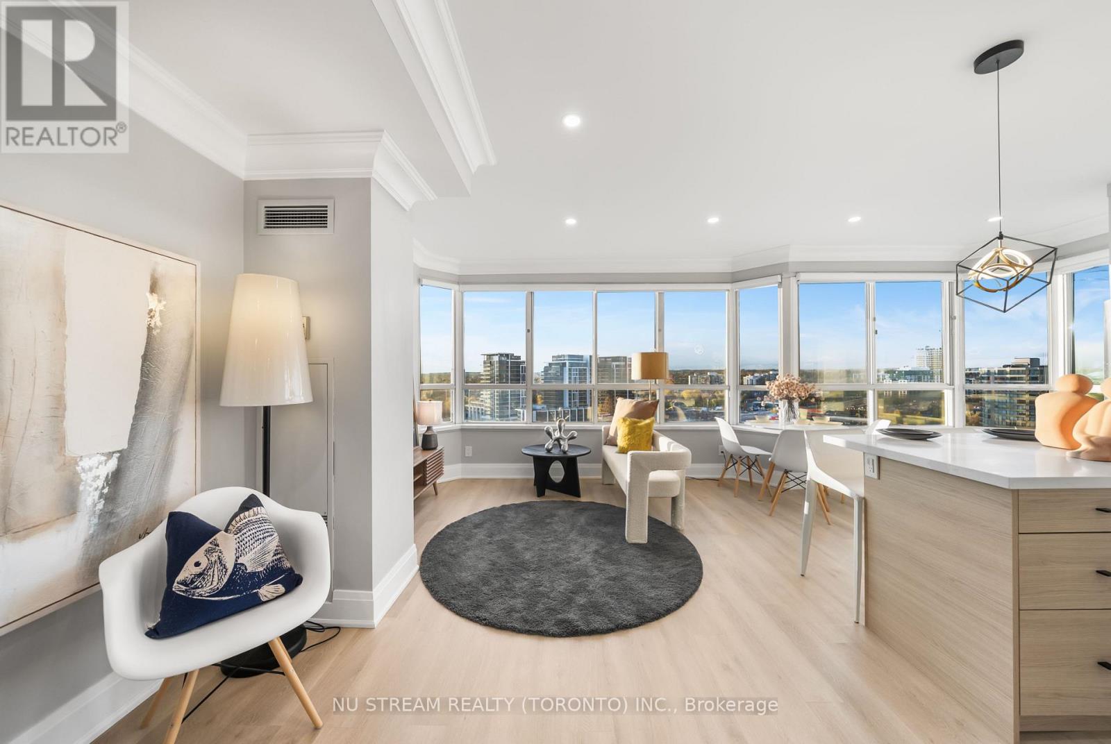 Ph3 - 33 Weldrick Road E, Richmond Hill, Ontario L4C 8W4 - Photo 5 - N12509052