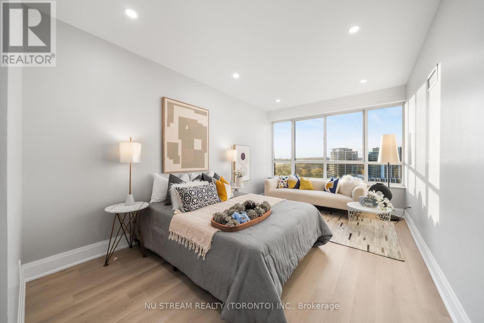 Ph3 - 33 Weldrick Road E, Richmond Hill, Ontario L4C 8W4 - Photo 6 - N12509052