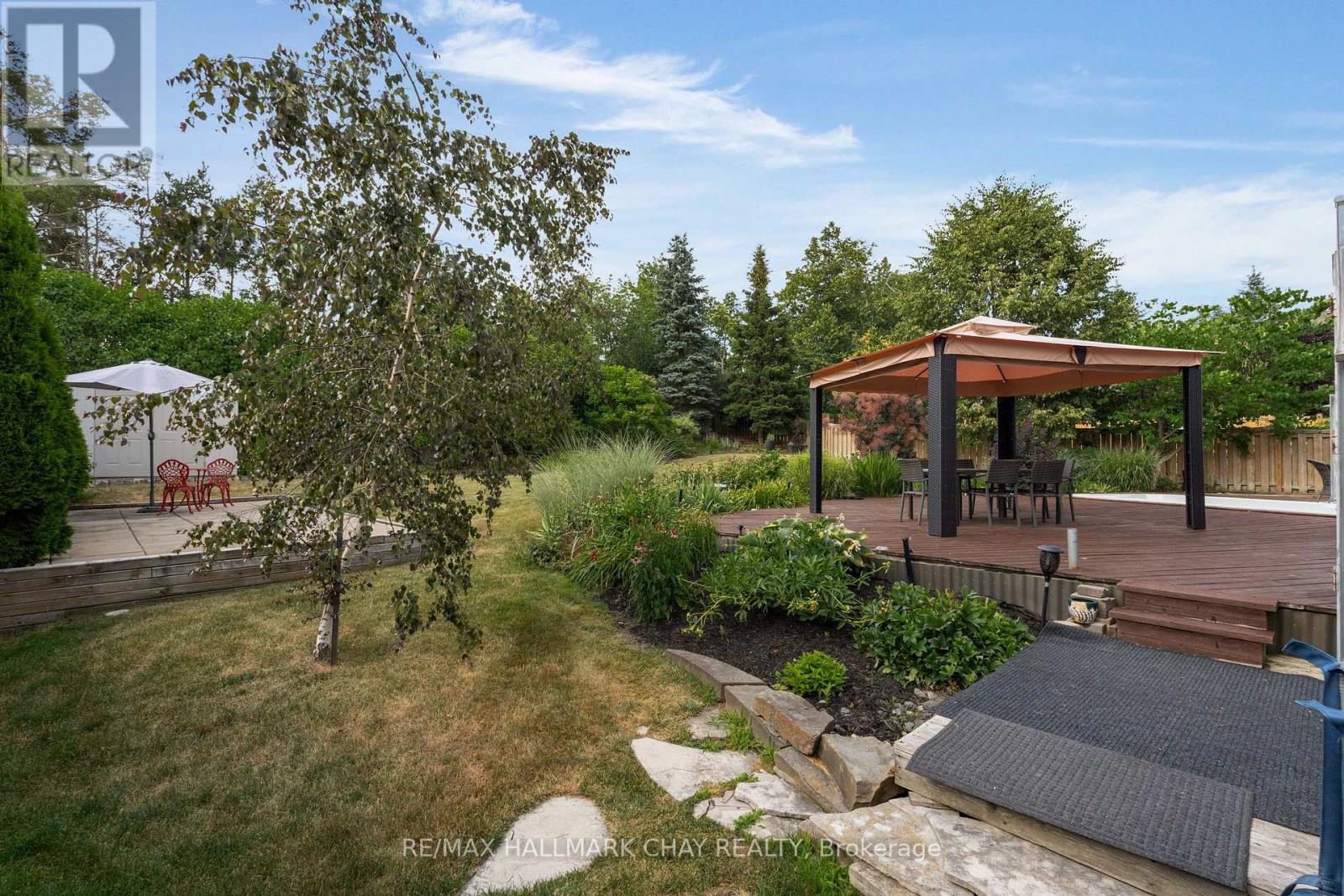 90 Birkhall Place, Barrie (Innis-Shore), Ontario  L4N 0K2 - Photo 5 - S12508958