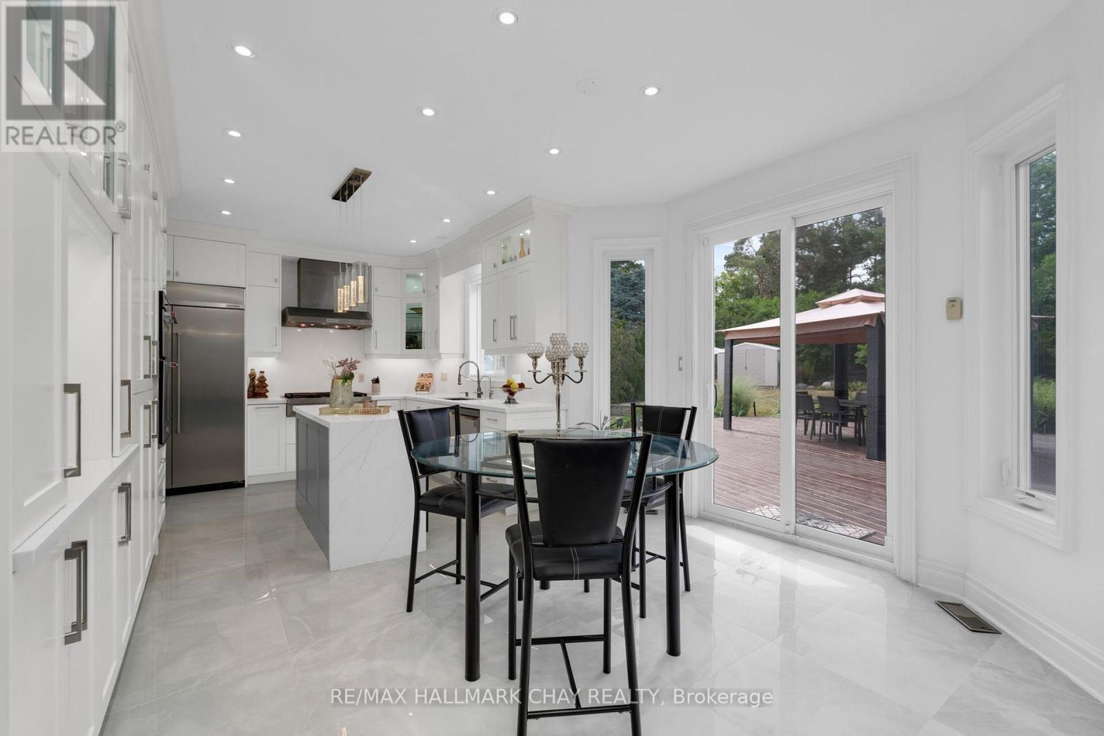 90 Birkhall Place, Barrie (Innis-Shore), Ontario  L4N 0K2 - Photo 7 - S12508958