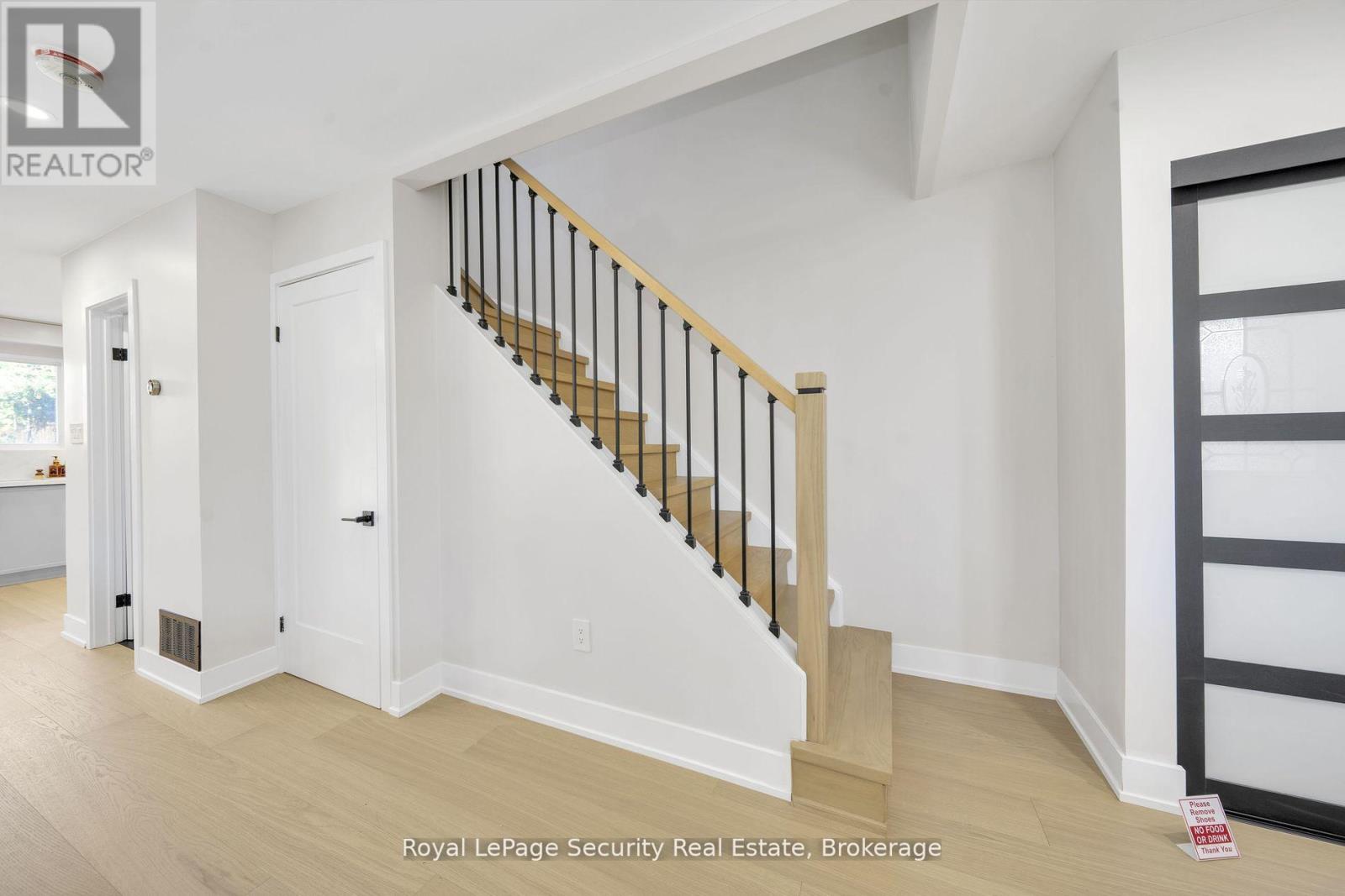 74 Andrea Lane, Vaughan, Ontario  L4L 1E7 - Photo 15 - N12508502