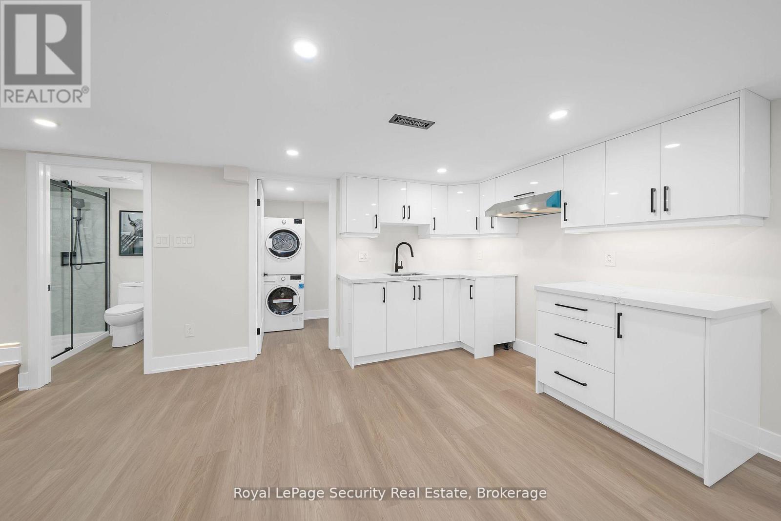 74 Andrea Lane, Vaughan, Ontario  L4L 1E7 - Photo 28 - N12508502