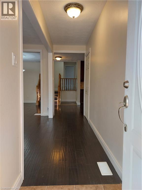 610 Stone Church Road W, Hamilton, Ontario  L9B 1A7 - Photo 4 - 40785662