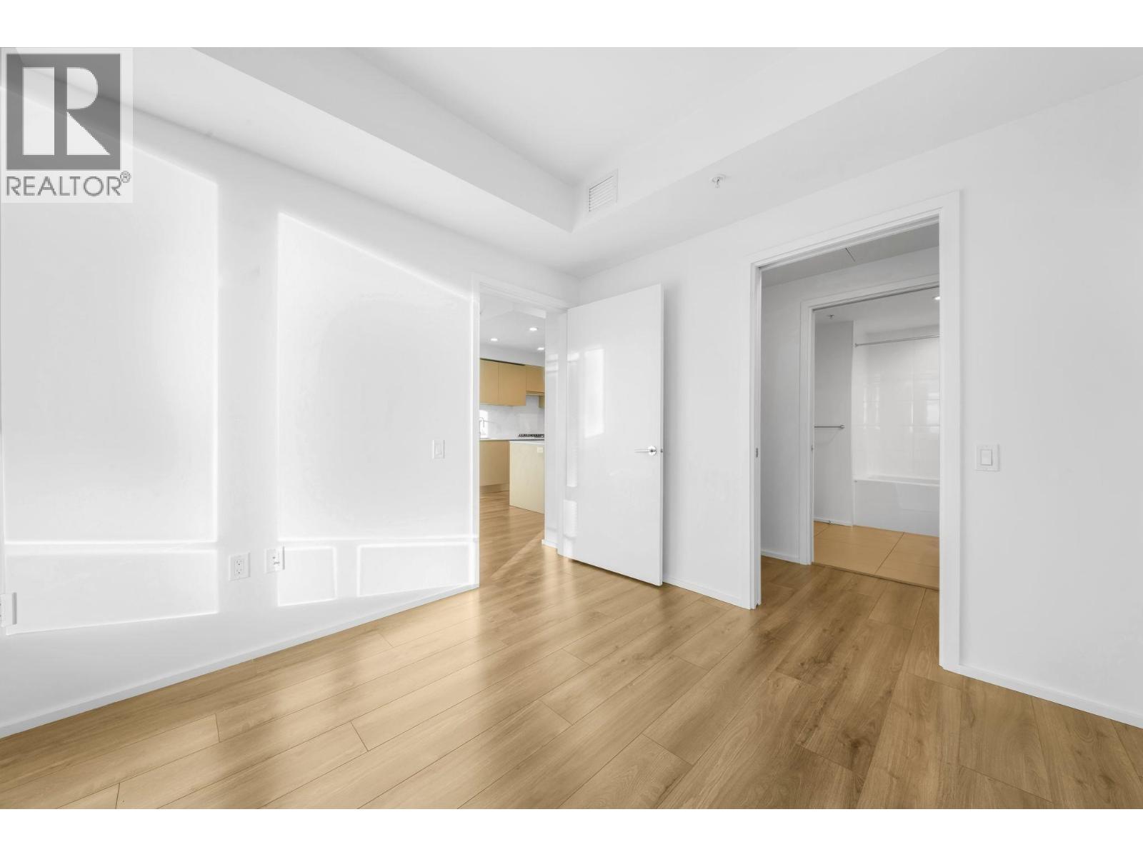 309 3833 Evergreen Place, Burnaby, British Columbia  V3J 0M2 - Photo 9 - R3063920