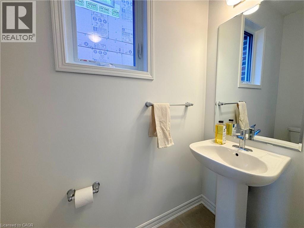 326 Millstone Street, Kitchener, Ontario N2R 0V4 - Photo 3 - 40784339