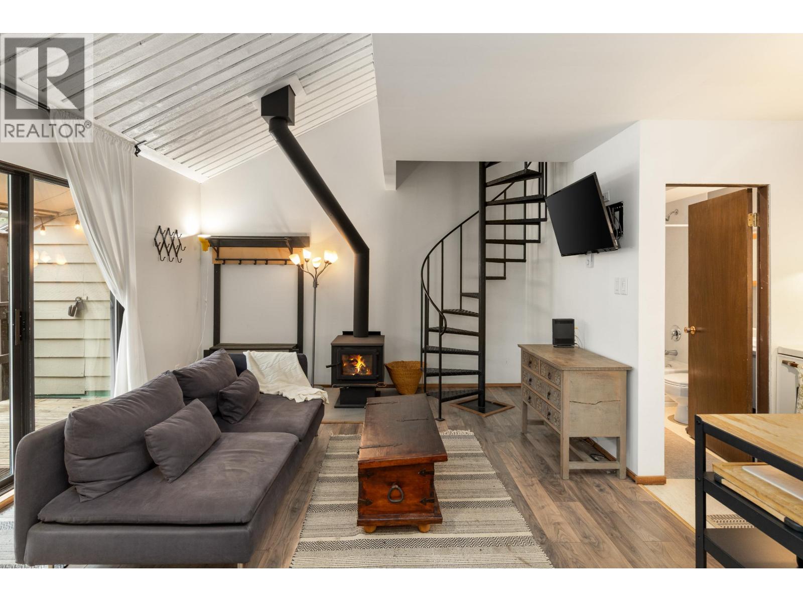 24 2020 Watson Way, Whistler, British Columbia V8E 0A9 - Photo 8 - R3064347