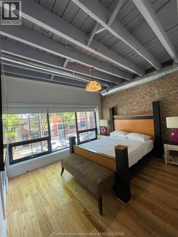 MLS# 25028010: 199 King STREET West, Chatham, Canada