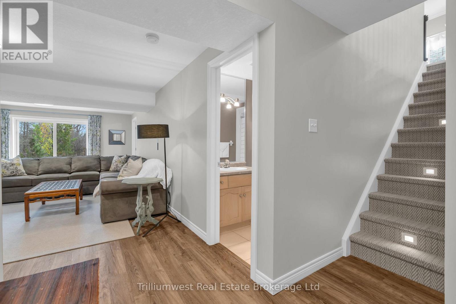 302 Farley Drive, Guelph, Ontario N1L 1N6 - Photo 25 - X12509128