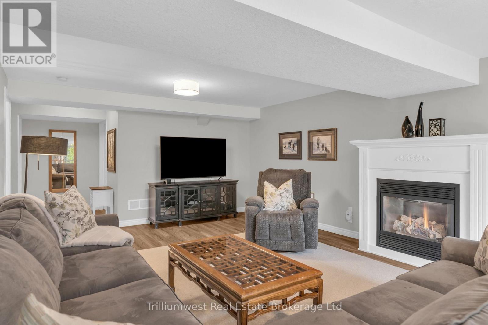 302 Farley Drive, Guelph, Ontario N1L 1N6 - Photo 28 - X12509128