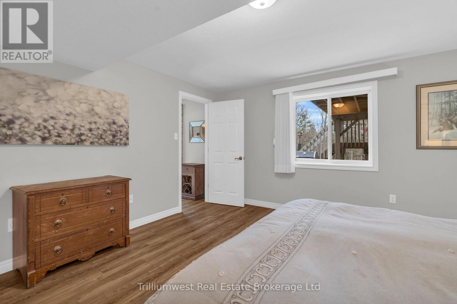 302 Farley Drive, Guelph, Ontario N1L 1N6 - Photo 30 - X12509128