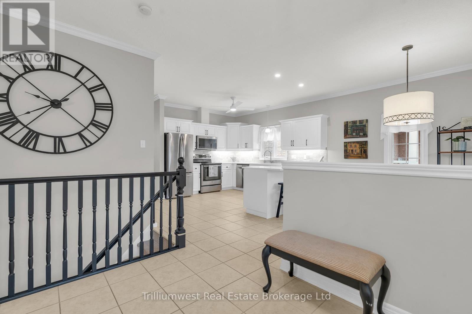 302 Farley Drive, Guelph, Ontario N1L 1N6 - Photo 6 - X12509128