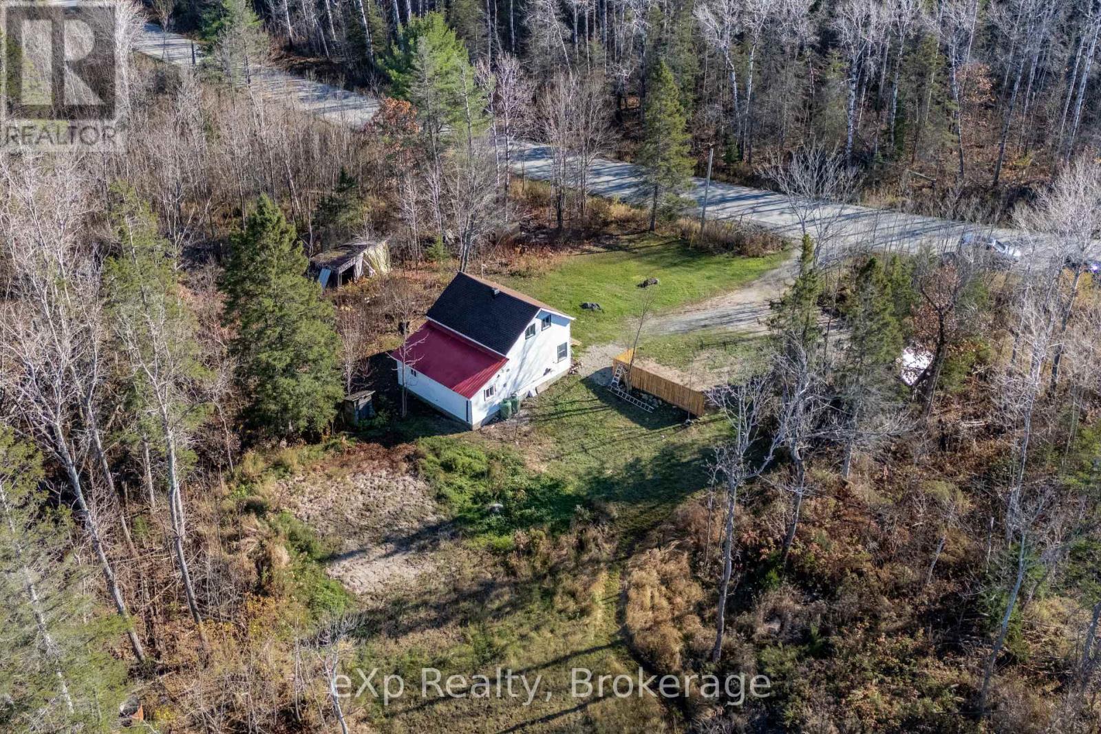 685 Lee Valley Road, Sables-Spanish Rivers, Ontario P0P 1P0 - Photo 33 - X12509236