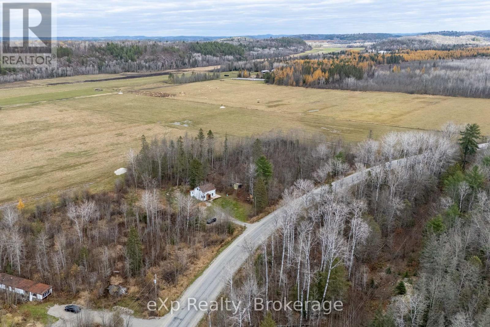 685 Lee Valley Road, Sables-Spanish Rivers, Ontario P0P 1P0 - Photo 36 - X12509236