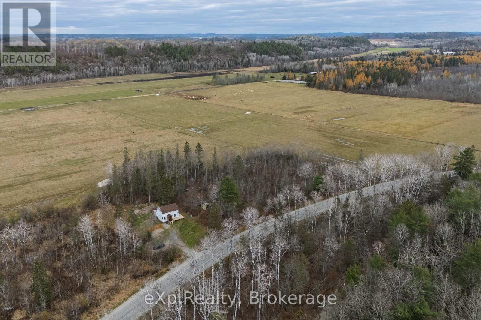 685 Lee Valley Road, Sables-Spanish Rivers, Ontario P0P 1P0 - Photo 37 - X12509236