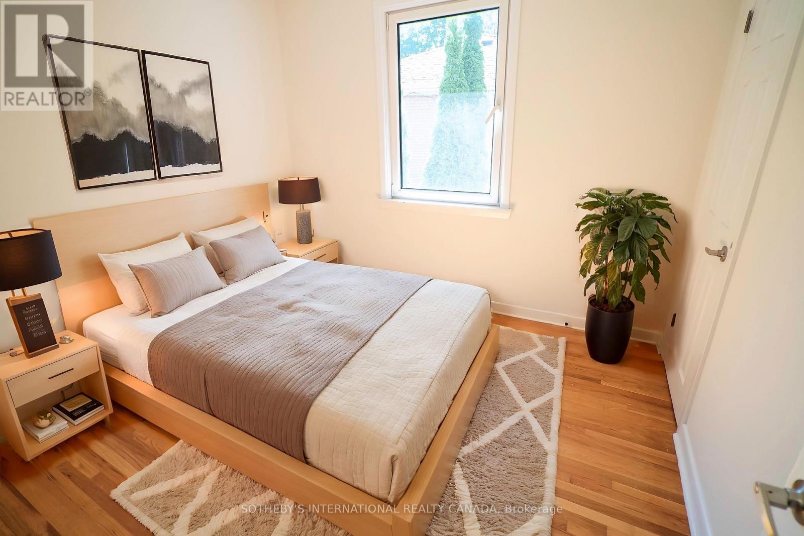 11 Buckhorn Place, Toronto, Ontario  M9V 2P3 - Photo 10 - W12508938