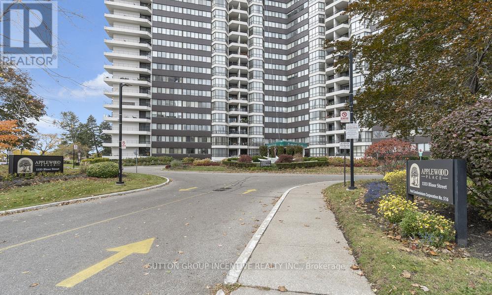 1907 - 1333 Bloor Street, Mississauga, Ontario L4Y 3T6 - Photo 2 - W12509010