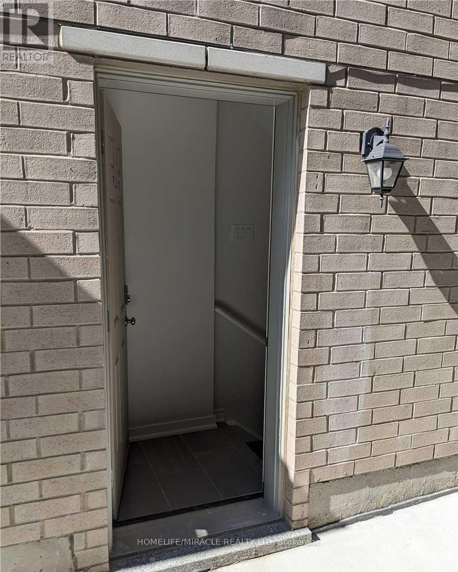 Basement - 14 Cyclone Trail, Brampton, Ontario  L7A 5E8 - Photo 3 - W12509056