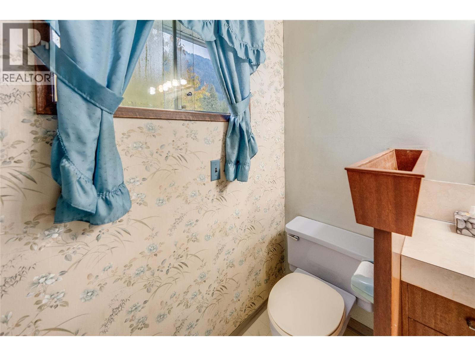 1535 Highway 3a Highway, Thrums, British Columbia  V1N 4M7 - Photo 37 - 10366890