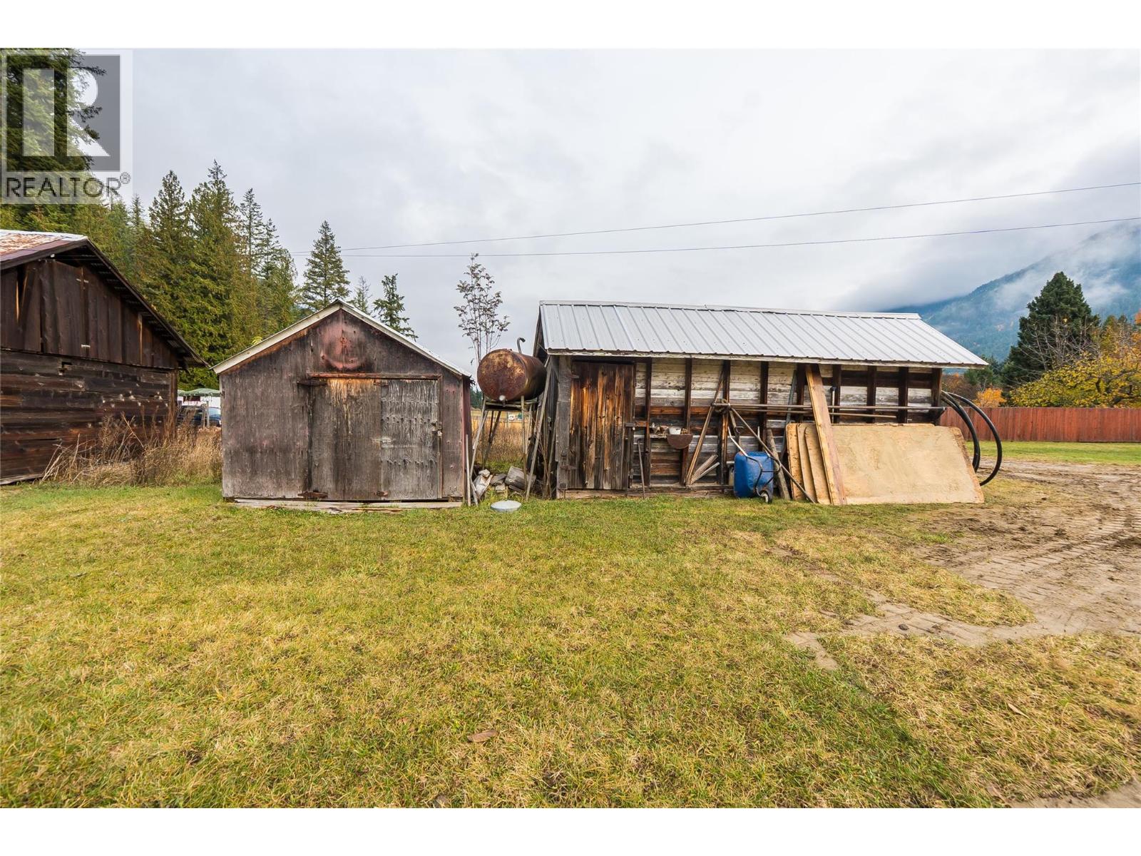 1535 Highway 3a Highway, Thrums, British Columbia  V1N 4M7 - Photo 63 - 10366890