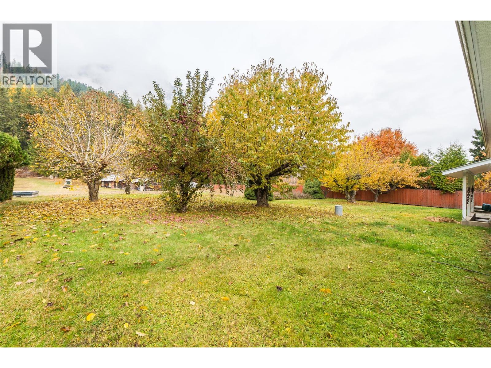 1535 Highway 3a Highway, Thrums, British Columbia  V1N 4M7 - Photo 59 - 10366890