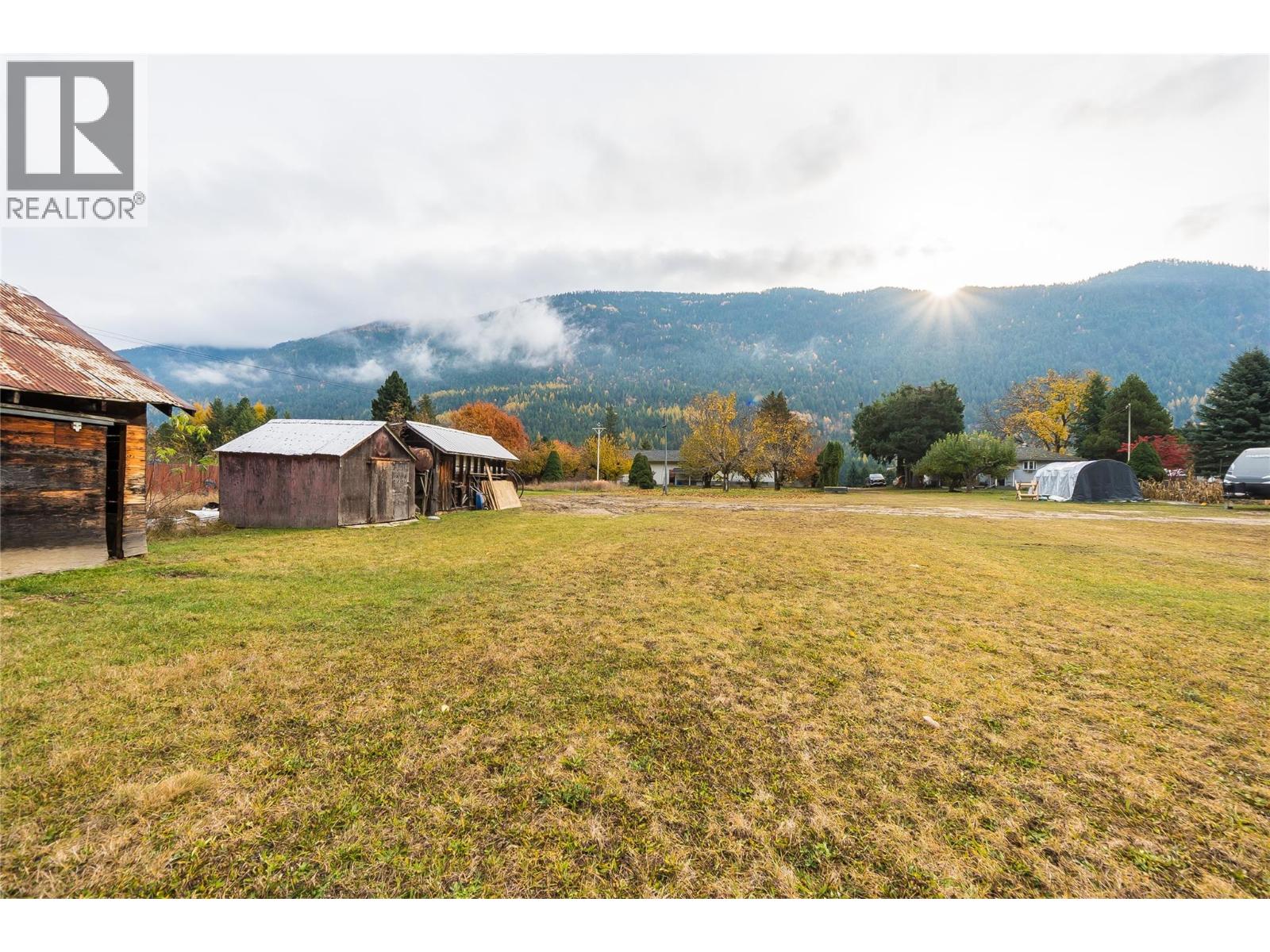 1535 Highway 3a Highway, Thrums, British Columbia  V1N 4M7 - Photo 61 - 10366890