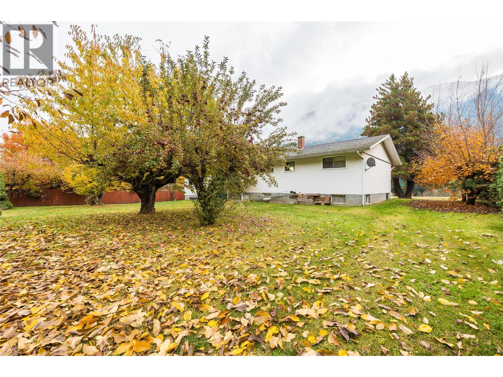 1535 Highway 3a Highway, Thrums, British Columbia  V1N 4M7 - Photo 58 - 10366890