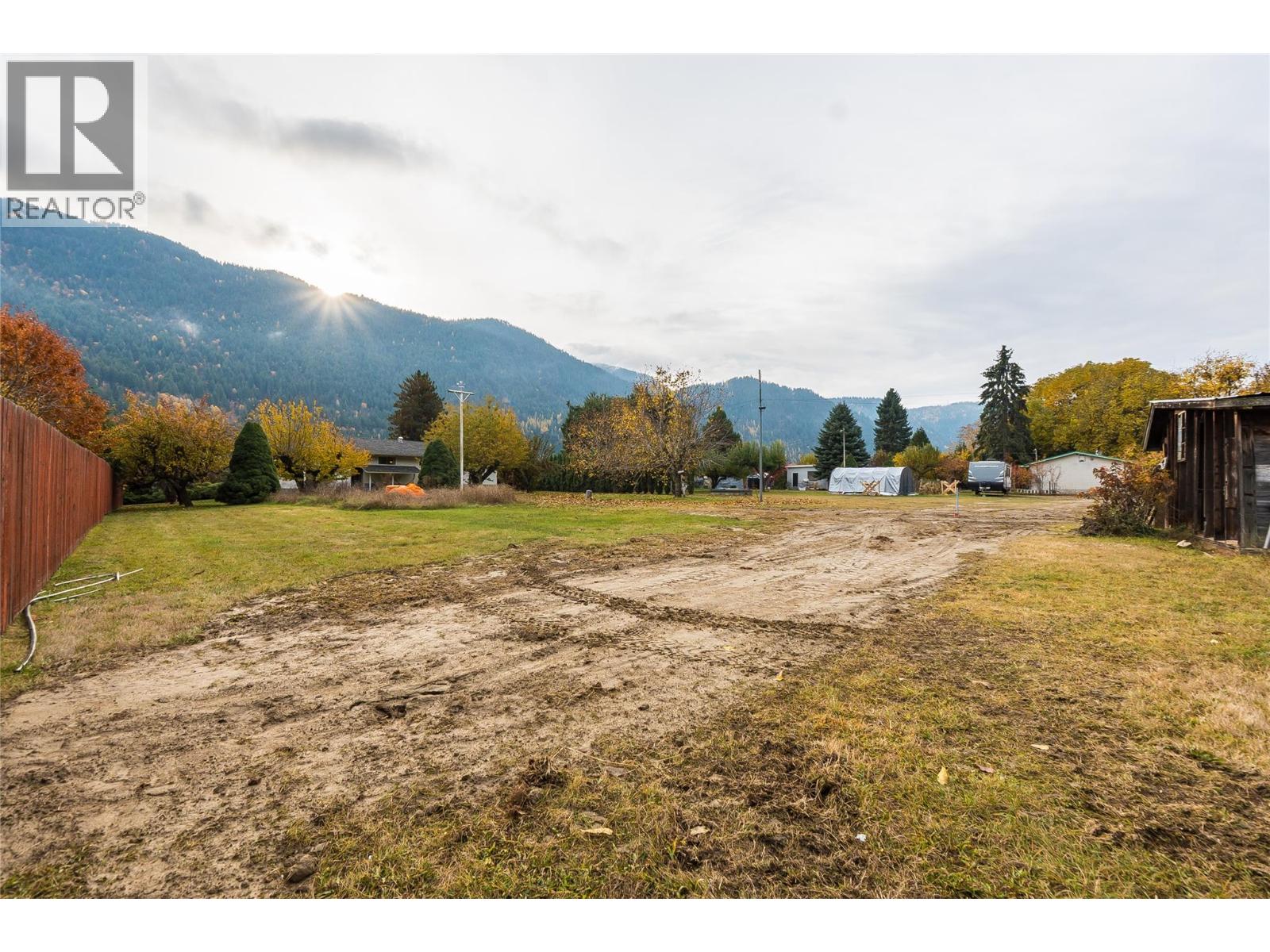 1535 Highway 3a Highway, Thrums, British Columbia  V1N 4M7 - Photo 70 - 10366890