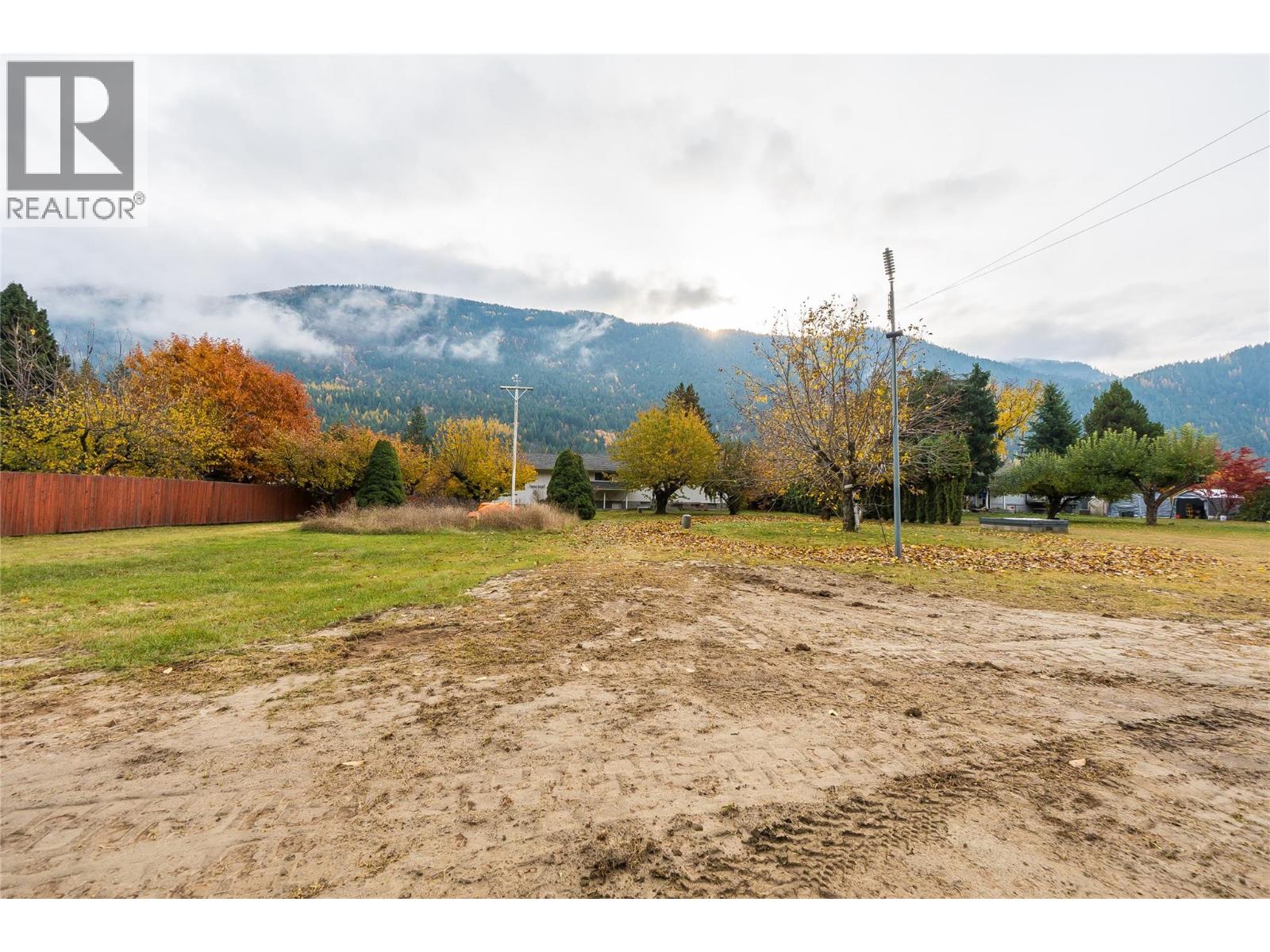 1535 Highway 3a Highway, Thrums, British Columbia  V1N 4M7 - Photo 71 - 10366890