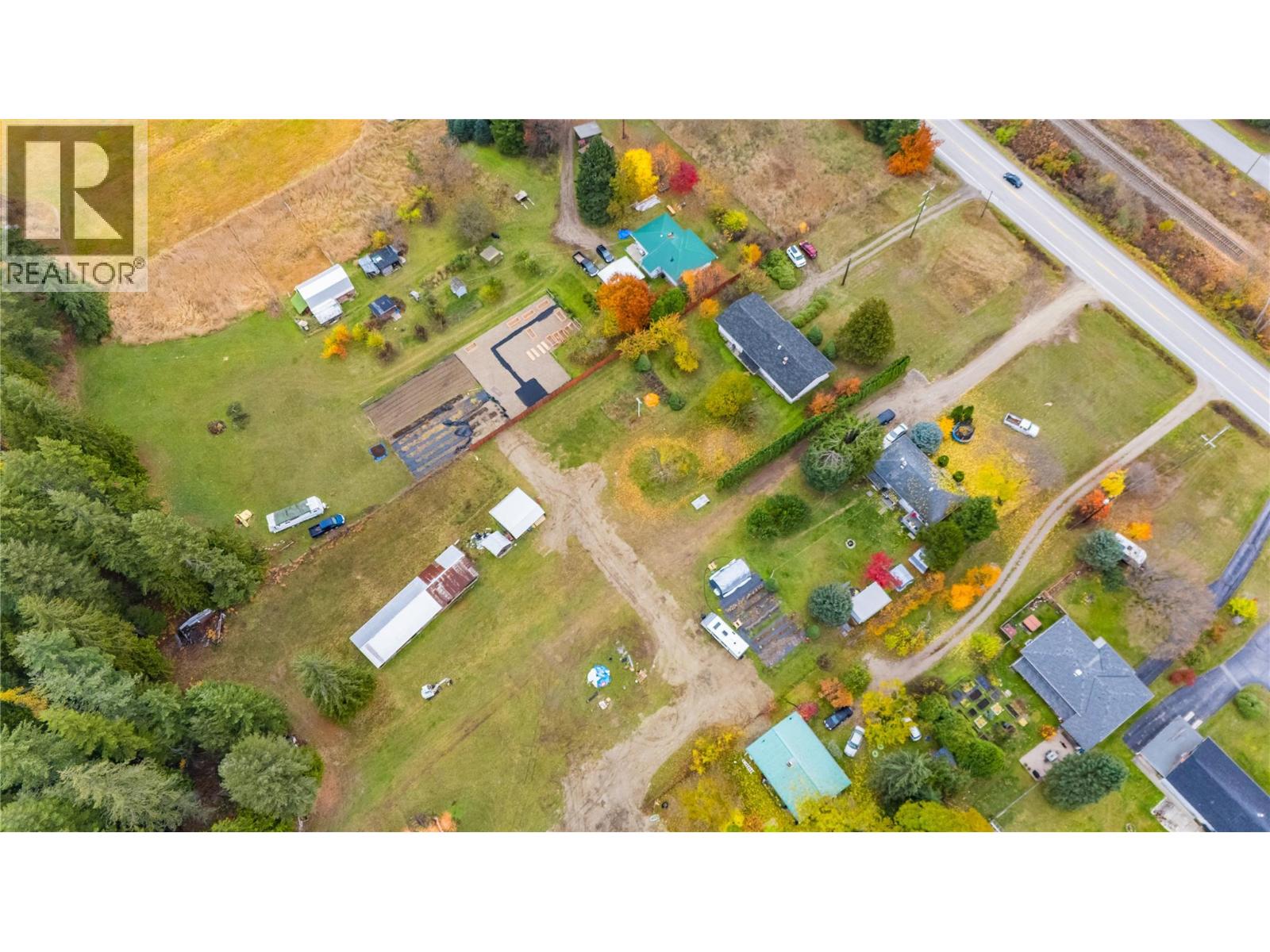 1535 Highway 3a Highway, Thrums, British Columbia  V1N 4M7 - Photo 75 - 10366890