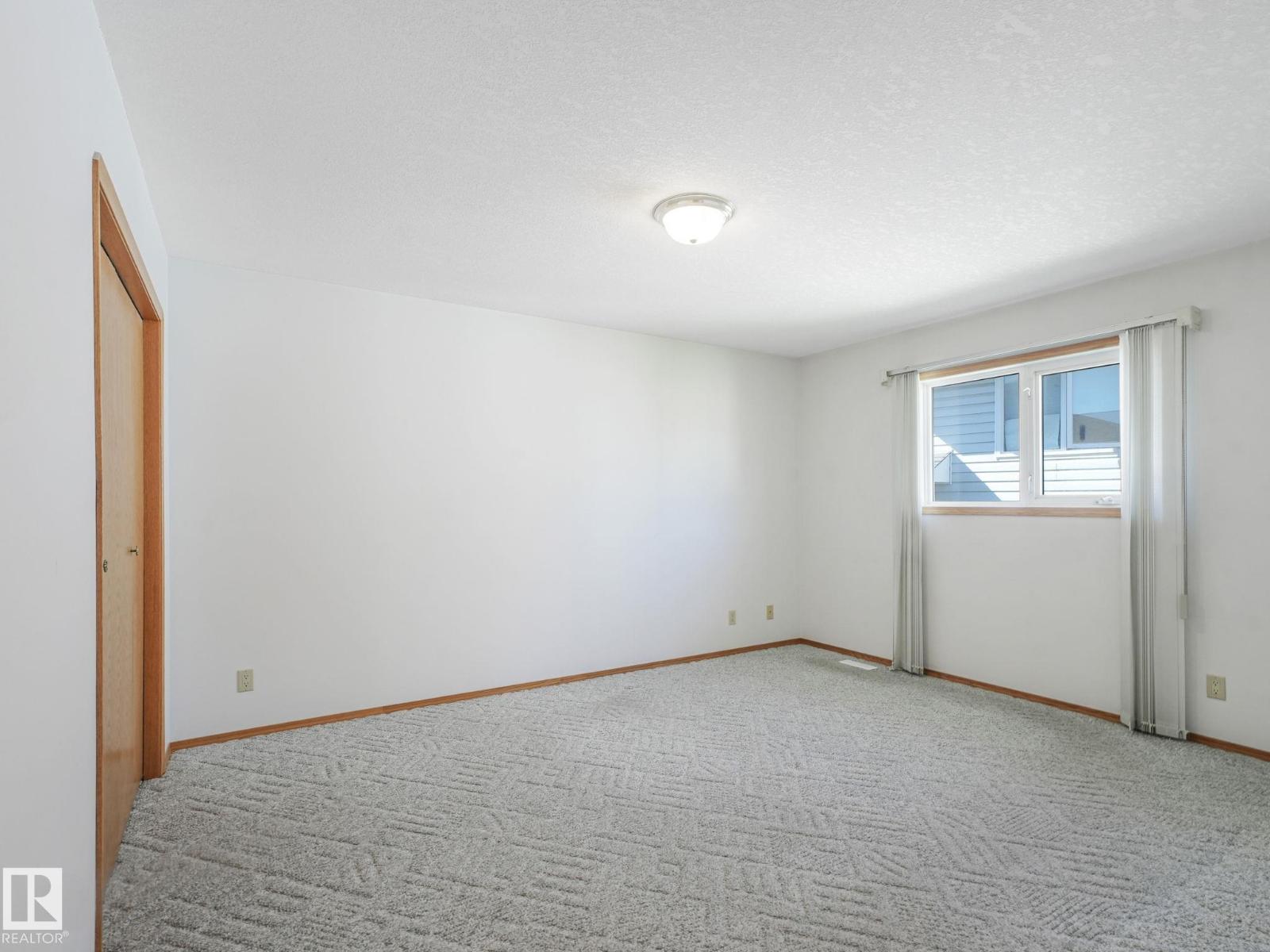 1016 James Cr Nw, Edmonton, Alberta  T6L 6P6 - Photo 15 - E4464688