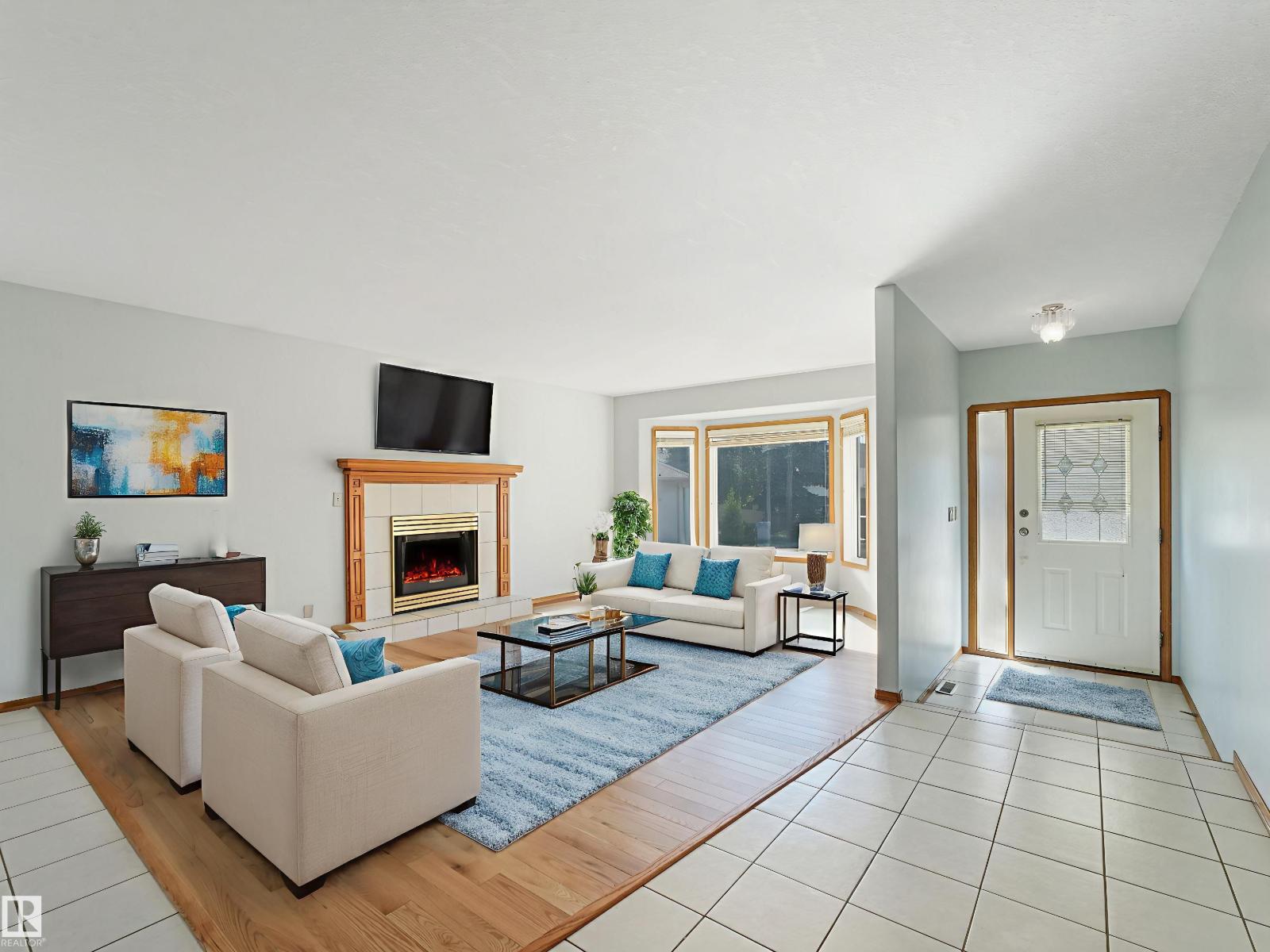 1016 James Cr Nw, Edmonton, Alberta  T6L 6P6 - Photo 3 - E4464688