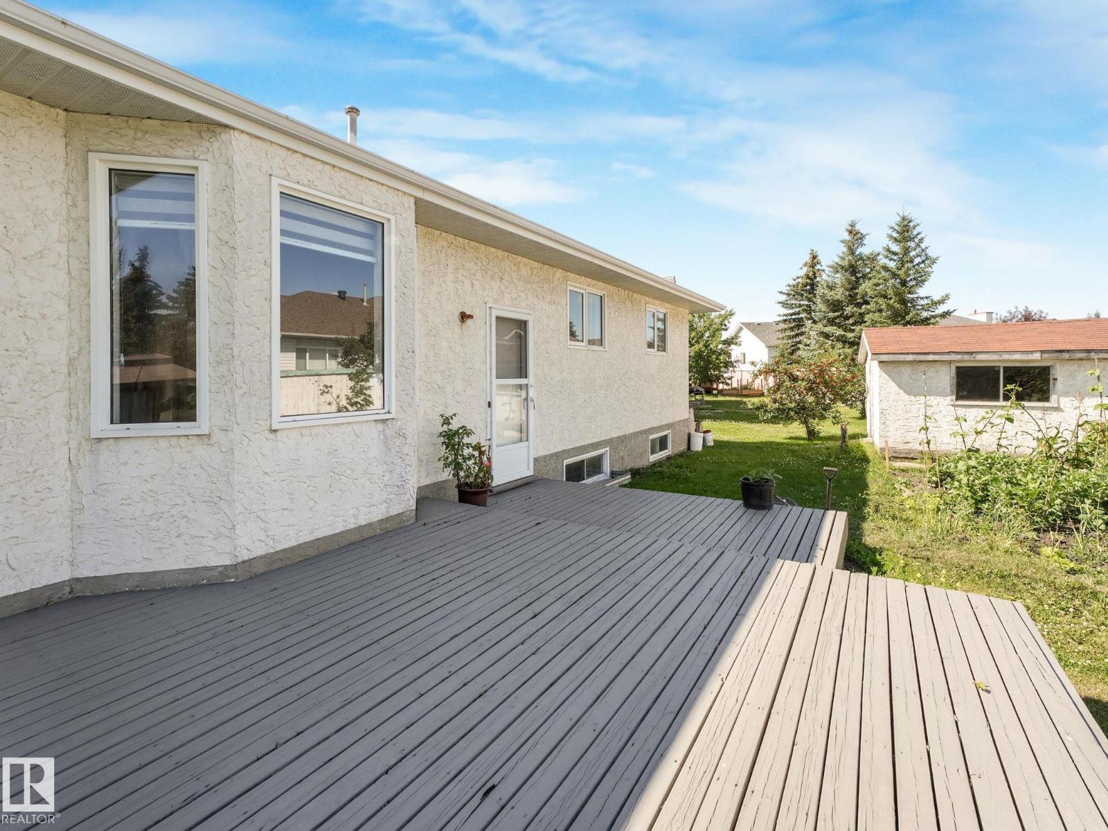 1016 James Cr Nw, Edmonton, Alberta  T6L 6P6 - Photo 39 - E4464688