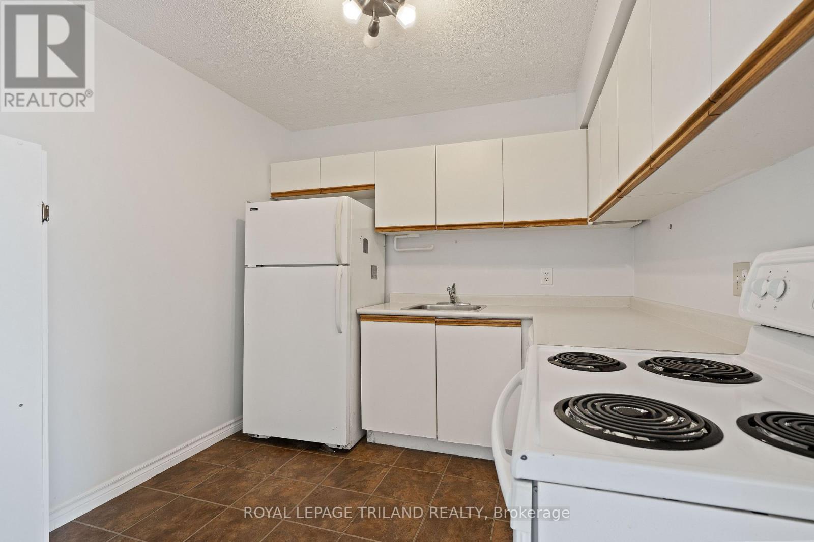 315 - 15 Jacksway Crescent, London North (North G), Ontario  N5X 3T8 - Photo 12 - X12509118