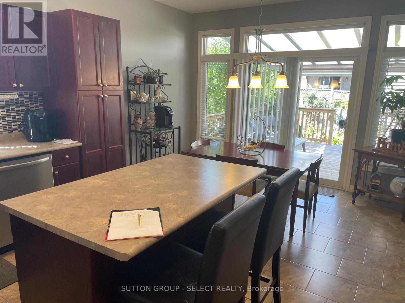 3220 Meadowgate Boulevard, London South, Ontario  N6M 0B7 - Photo 10 - X12509348