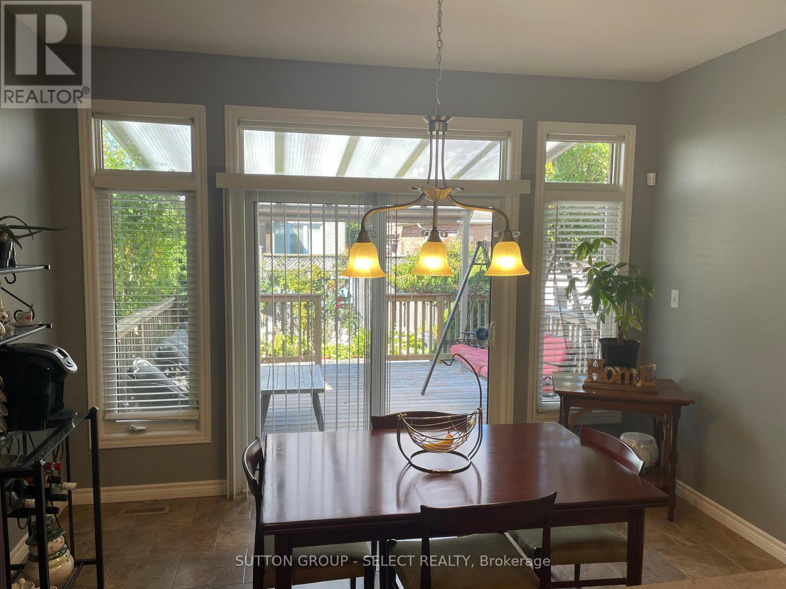 3220 Meadowgate Boulevard, London South, Ontario  N6M 0B7 - Photo 12 - X12509348